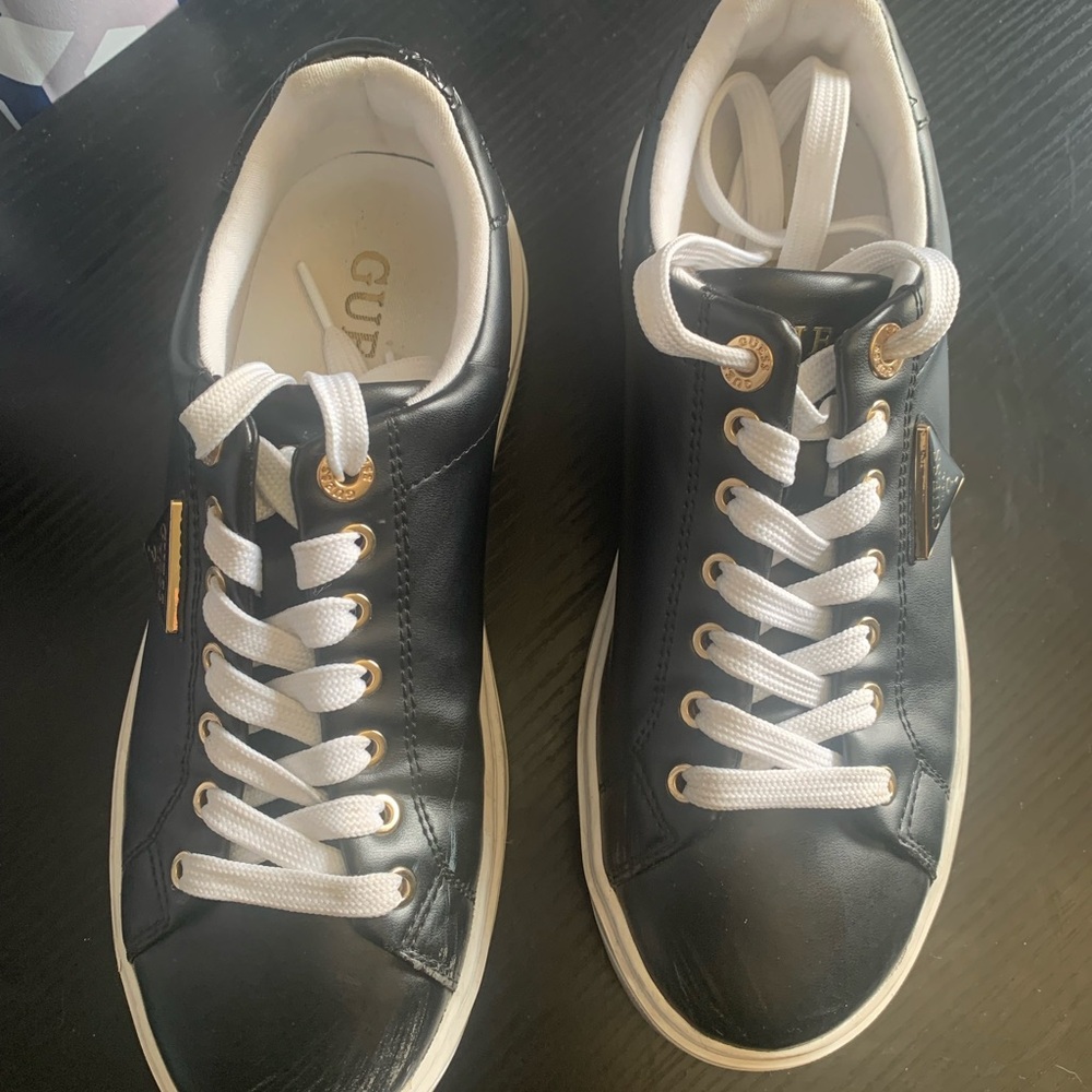 Womens Guess Shoes / Women’s Sneakers